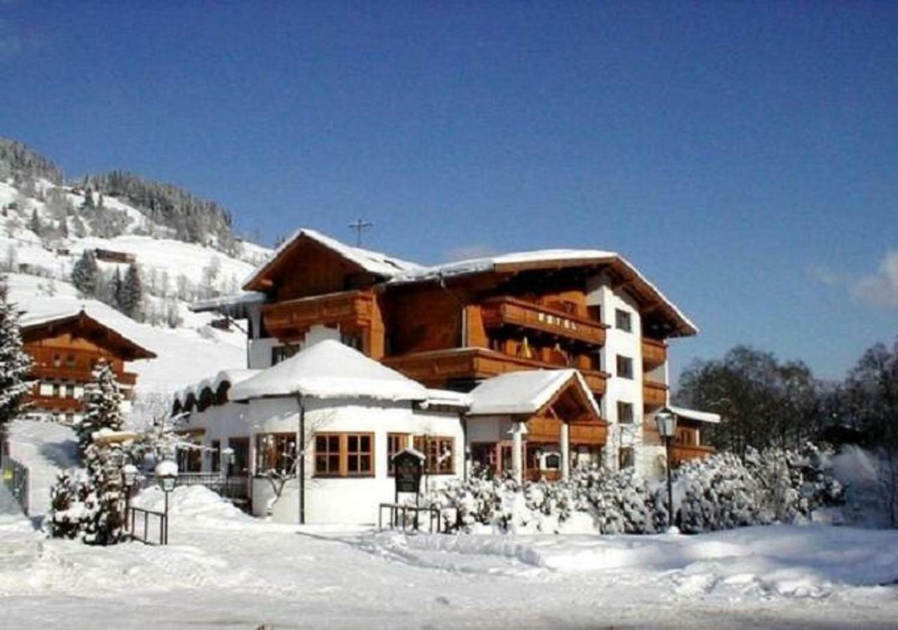 Alpenhotel Wildschoenau B&B Exterior photo